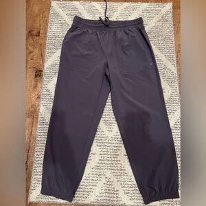 Apana Comfortable Lightweight Jogger Athleisure Activewear